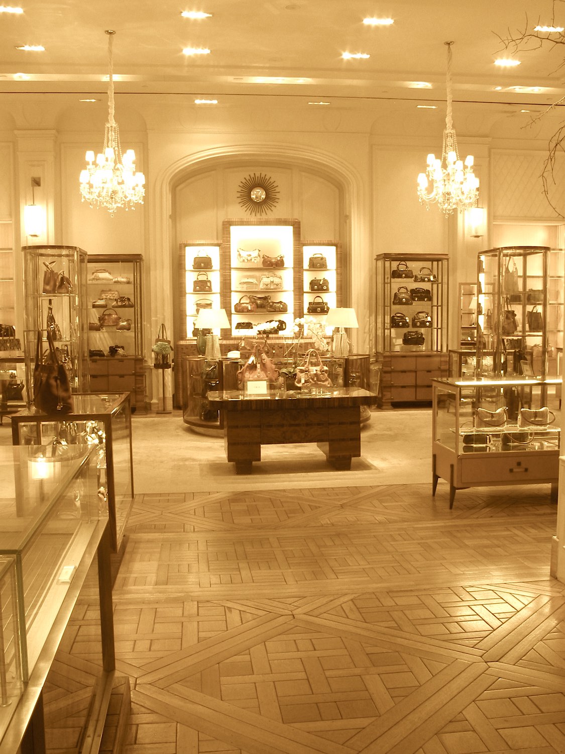 Bergdorf Goodman, photograph 8 of 14