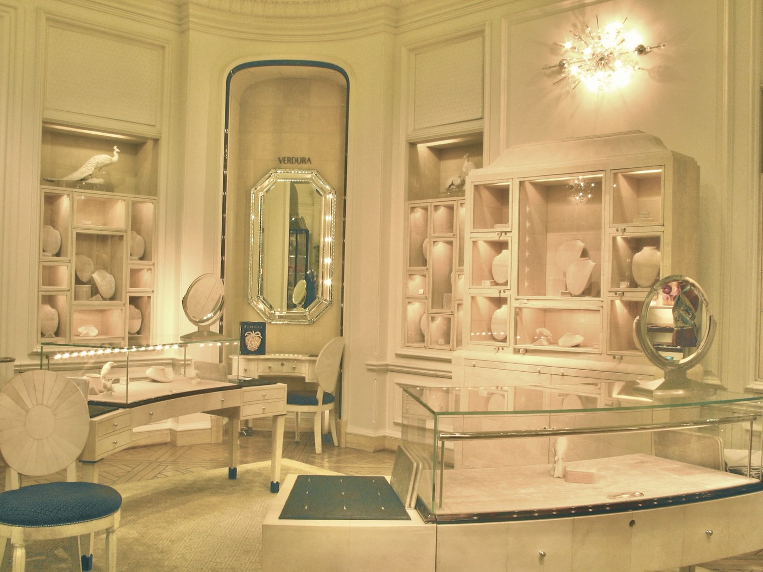 Bergdorf Goodman, photograph 14 of 14
