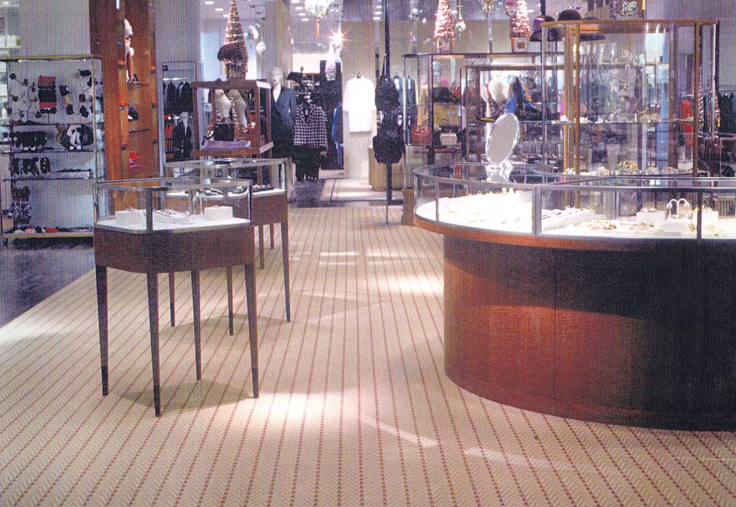 Furniture and Store Fixtures, photograph 8 of 21