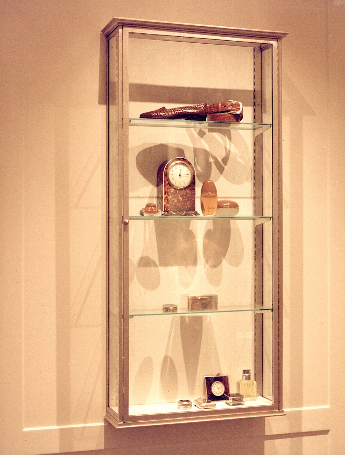 Furniture and Store Fixtures, photograph 14 of 21