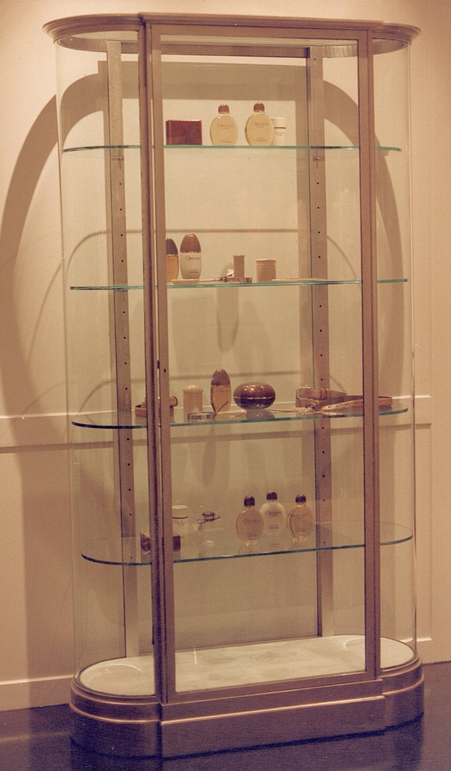 Furniture and Store Fixtures, photograph 15 of 21