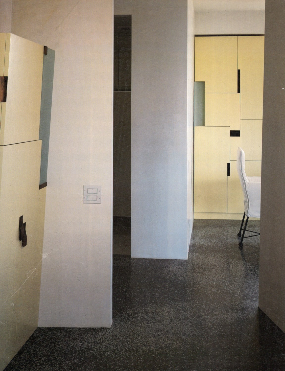 Metropolitan Tower, photograph 3 of 5
